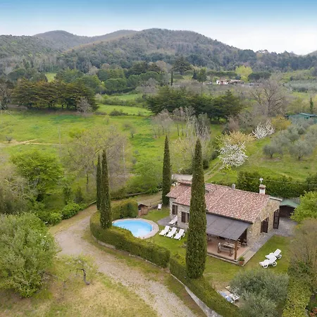 Casa vacanze Stupendo Rustico In Pietra Castellina Marittima