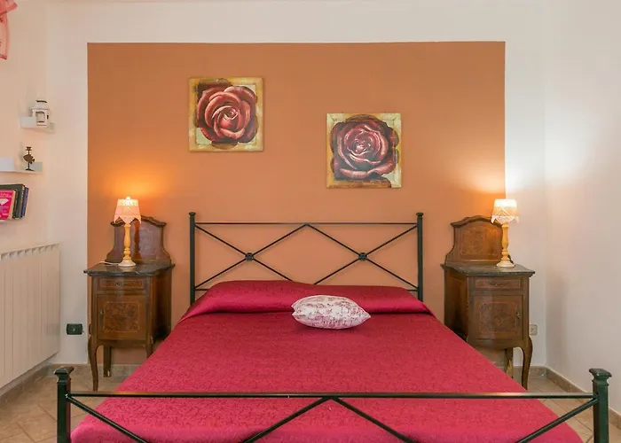 Hébergement de vacances Stupendo Rustico In Pietra Castellina Marittima